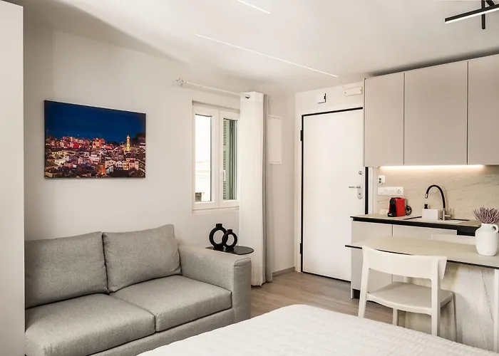 Old Town Elegant Suite