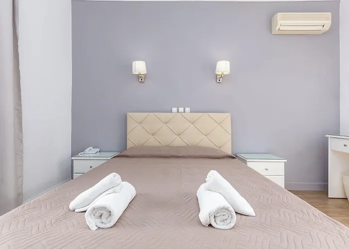 Oasis Hotel